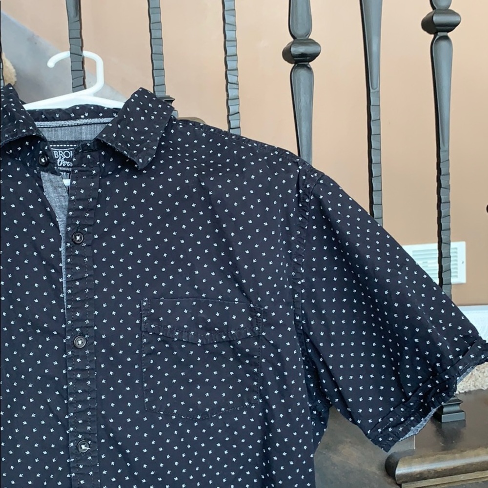 •BROKEN THREADS• button up